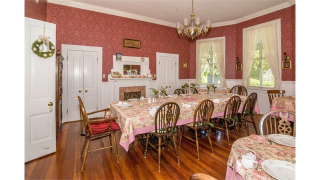 DINING ROOM 2