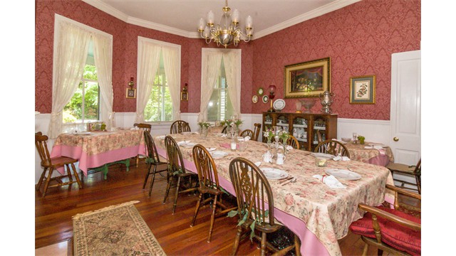 DINING ROOM 3